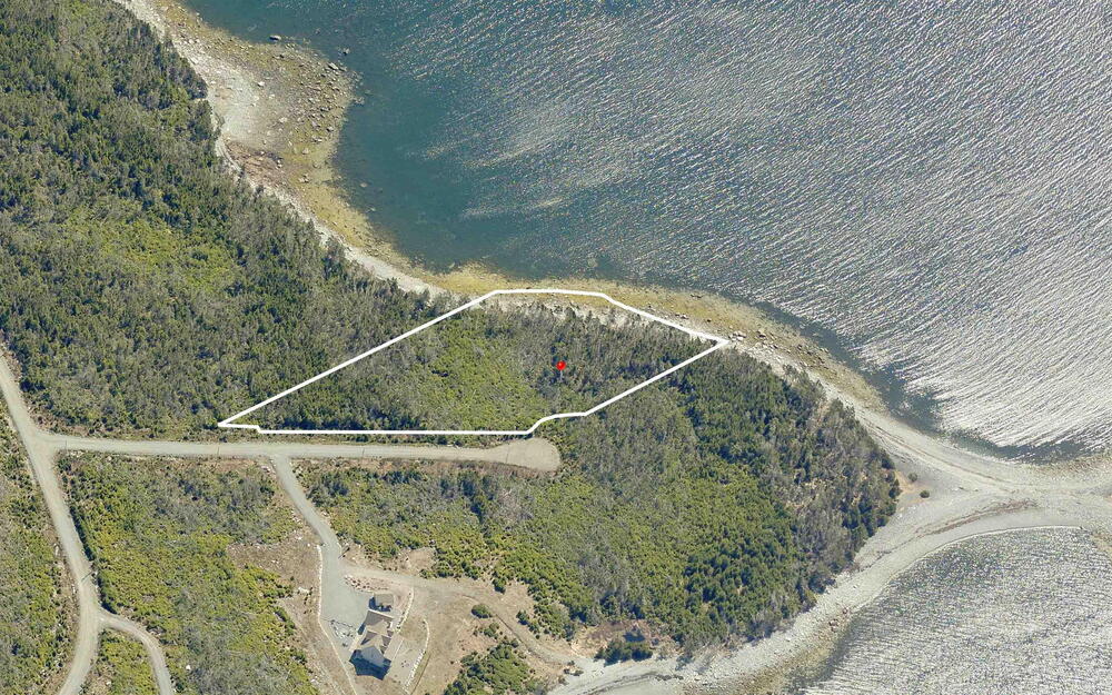 Aerial view of property's location with property boundaries highlighted