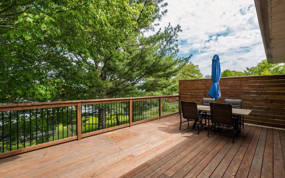 Deck